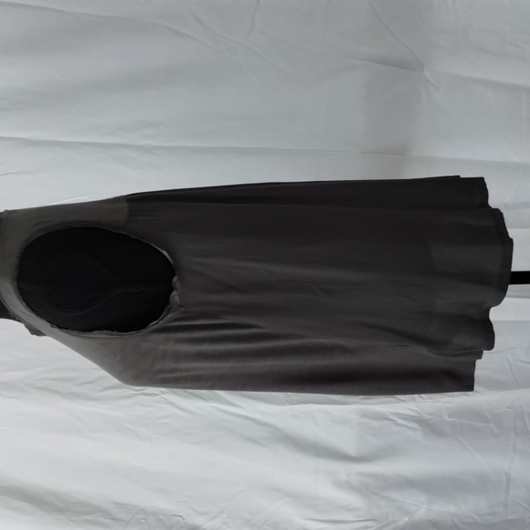 Gap gray sleeveless flowy scoop neck top Sz S Gorgeous design - Picture 5 of 10